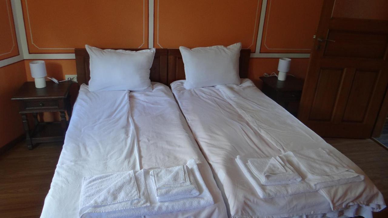 Недкова Къща Hotell Koprivsjtitsa Exteriör bild