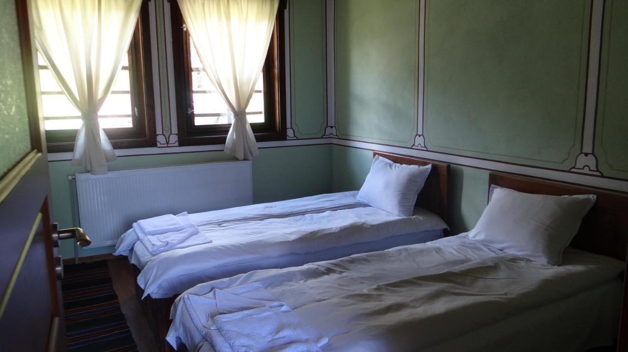 Недкова Къща Hotell Koprivsjtitsa Exteriör bild