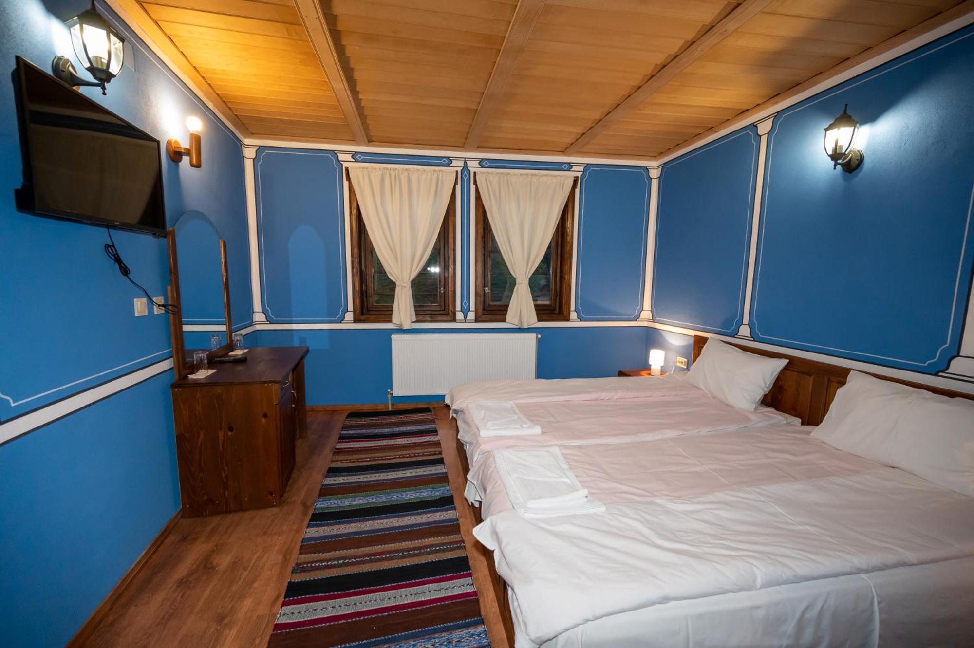 Недкова Къща Hotell Koprivsjtitsa Exteriör bild
