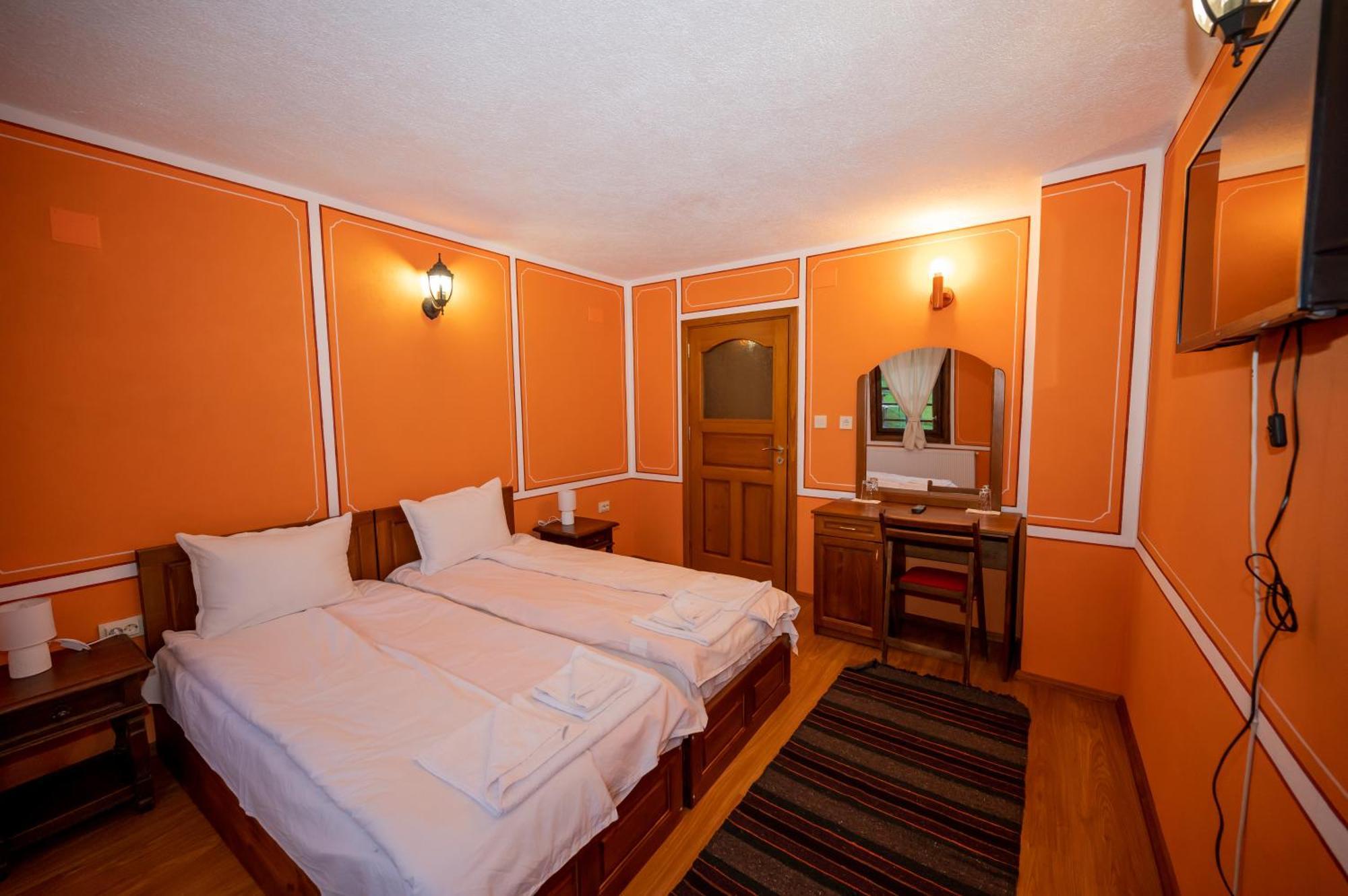 Недкова Къща Hotell Koprivsjtitsa Exteriör bild